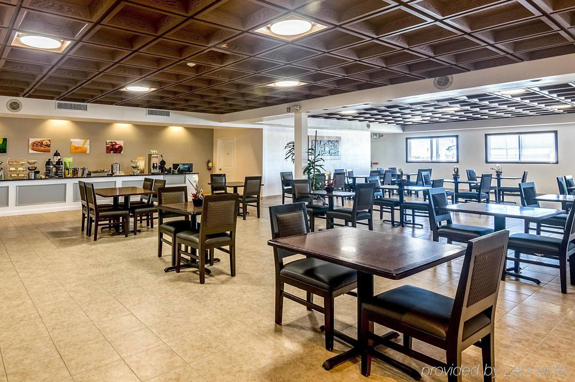 Texas Inn & Suites Дентон Екстер'єр фото