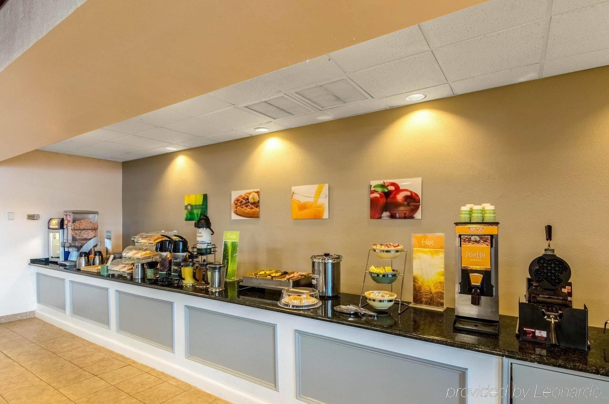 Texas Inn & Suites Дентон Екстер'єр фото